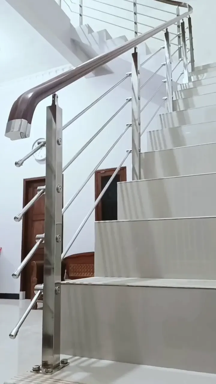 Railing stainless tangga, handrail kayu